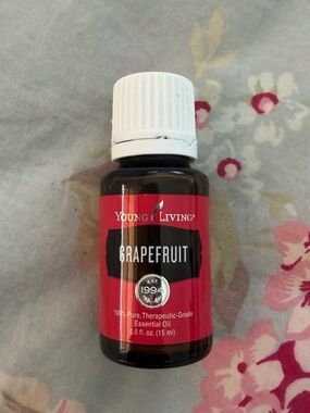 Young Living Essential Oils 15 ml Grapefruit - Brand New & Sealed